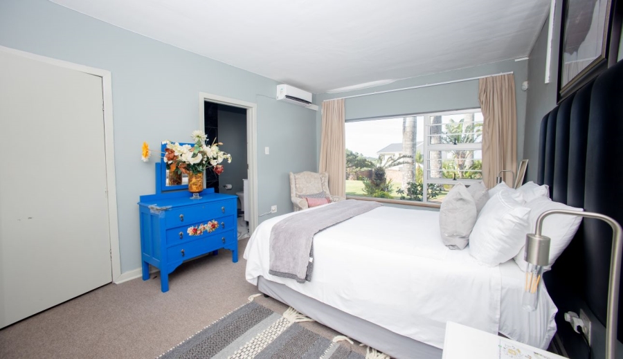 To Let 5 Bedroom Property for Rent in Beacon Bay Eastern Cape